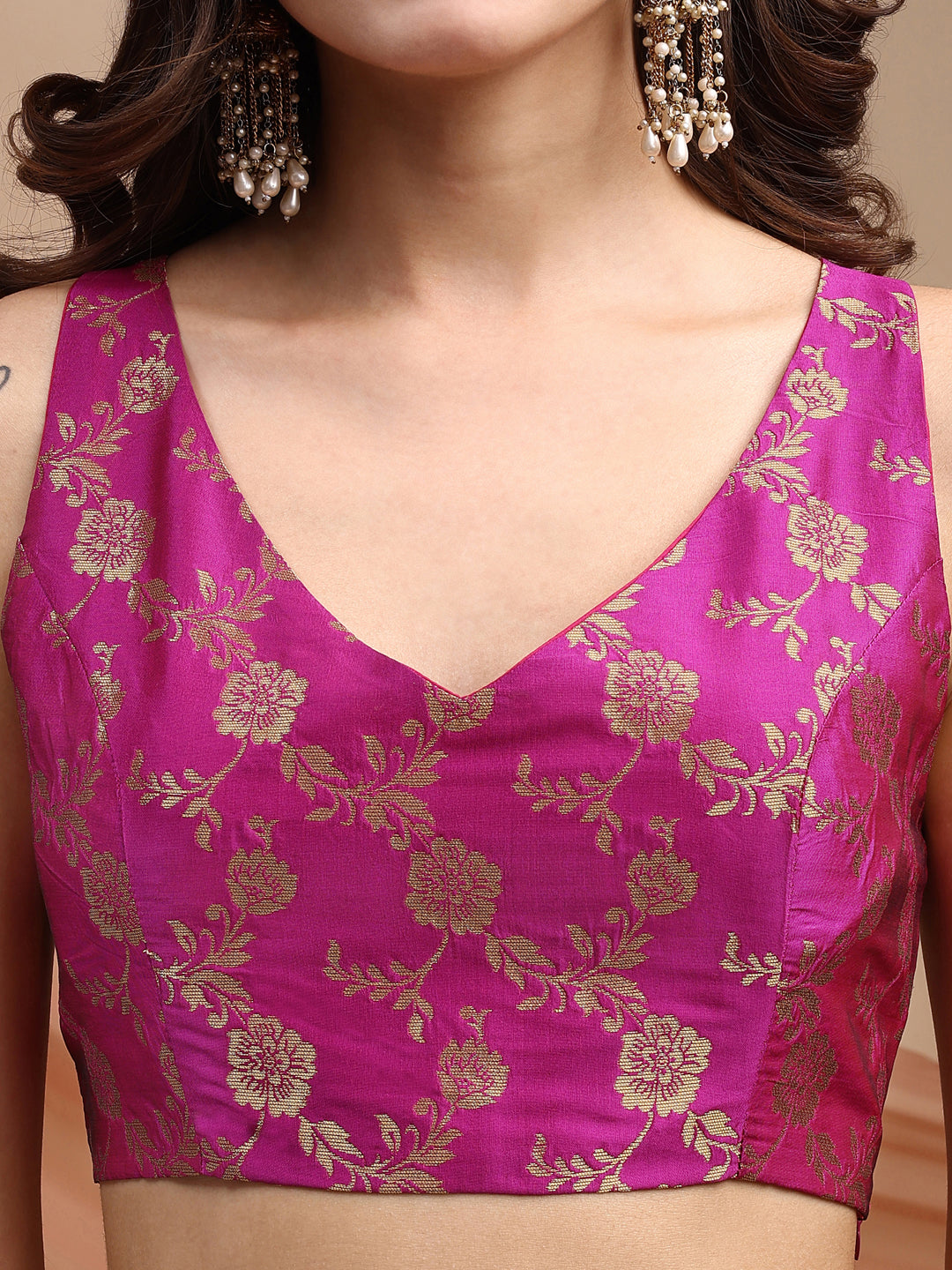 Pink colour brocade sleeveless blouse