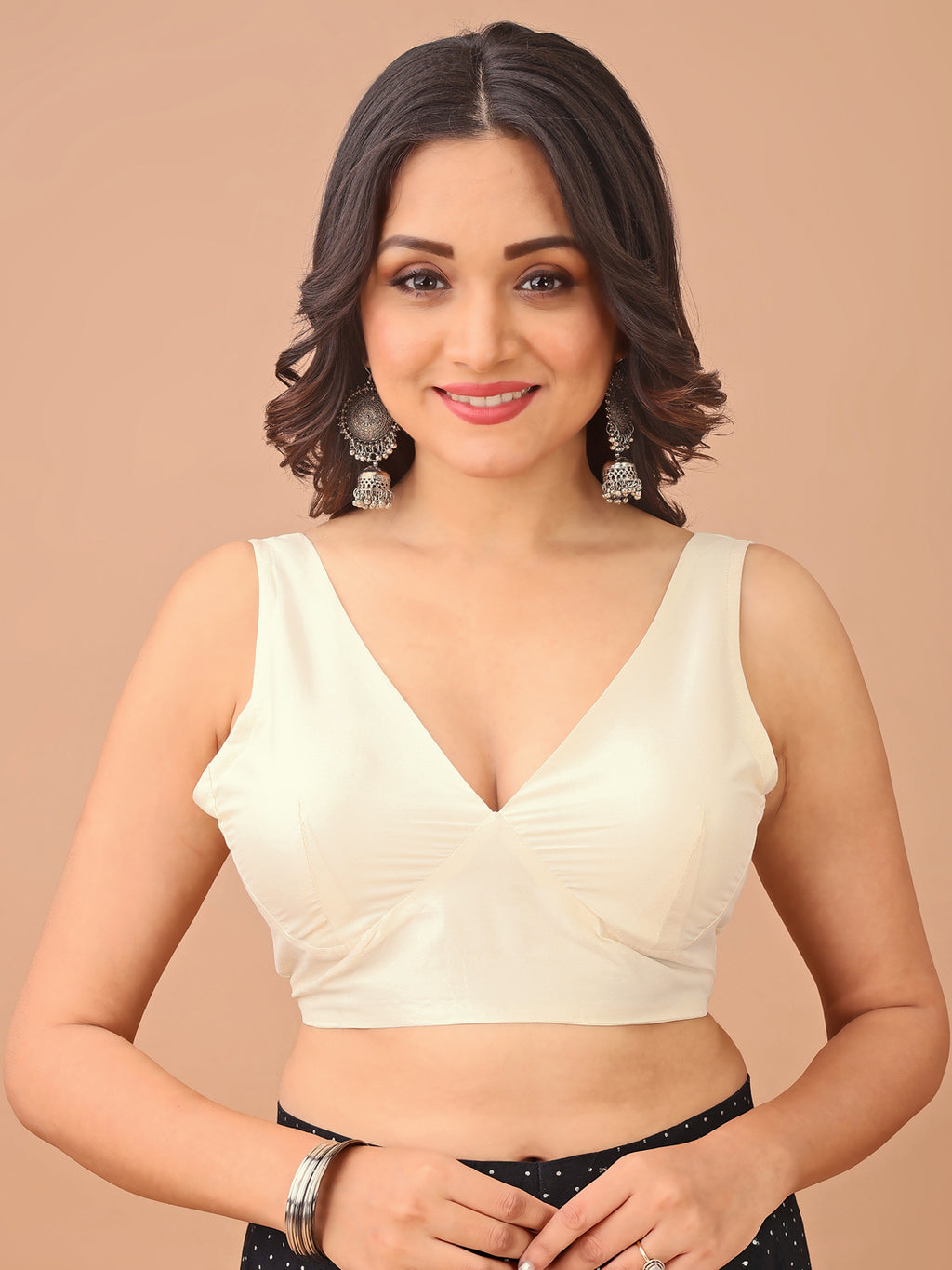 White colour tafetta sleeveless blouse