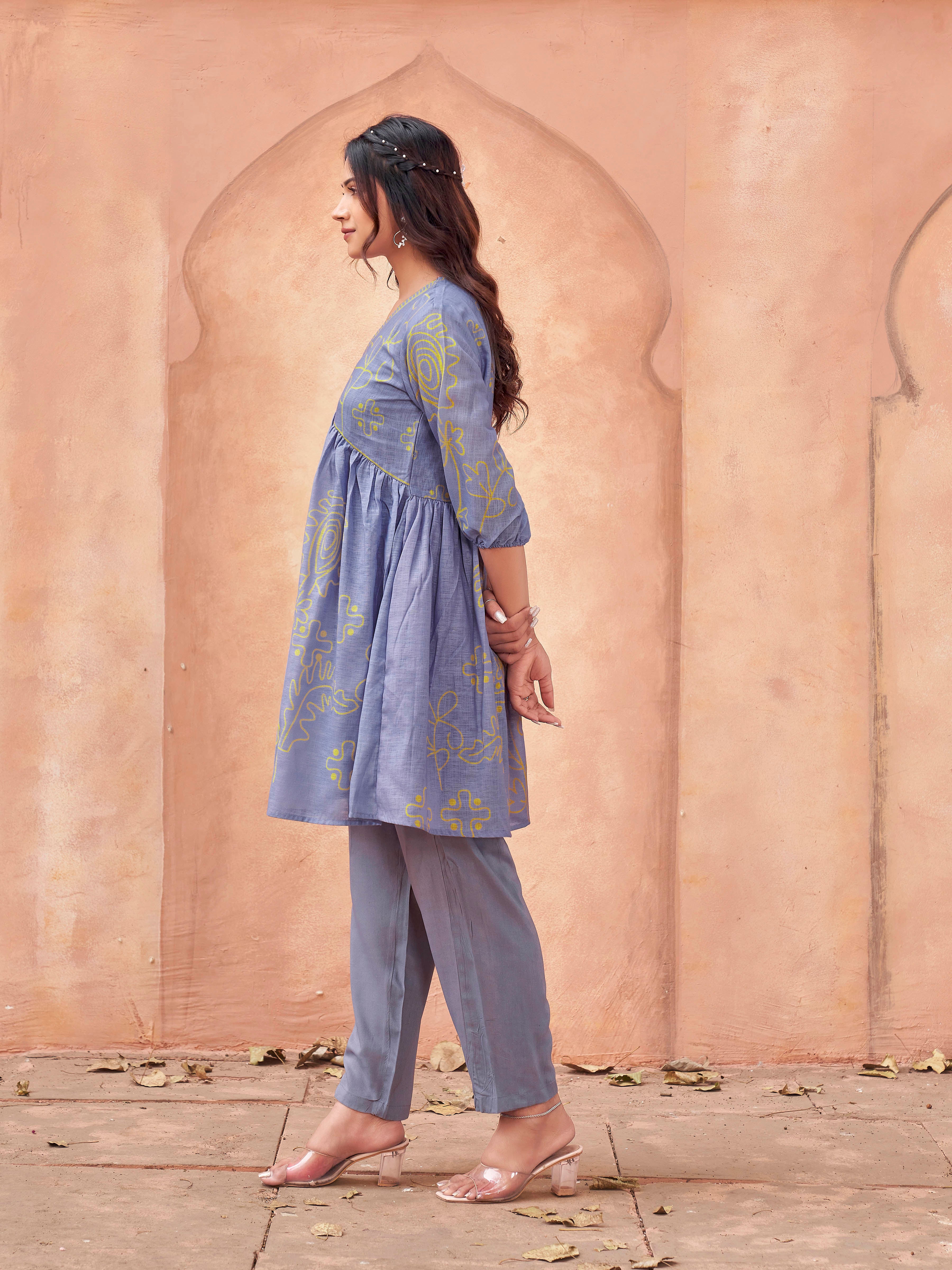 Lavnder color cotton blend printed with alia cut  tunic & trouser co-ord set