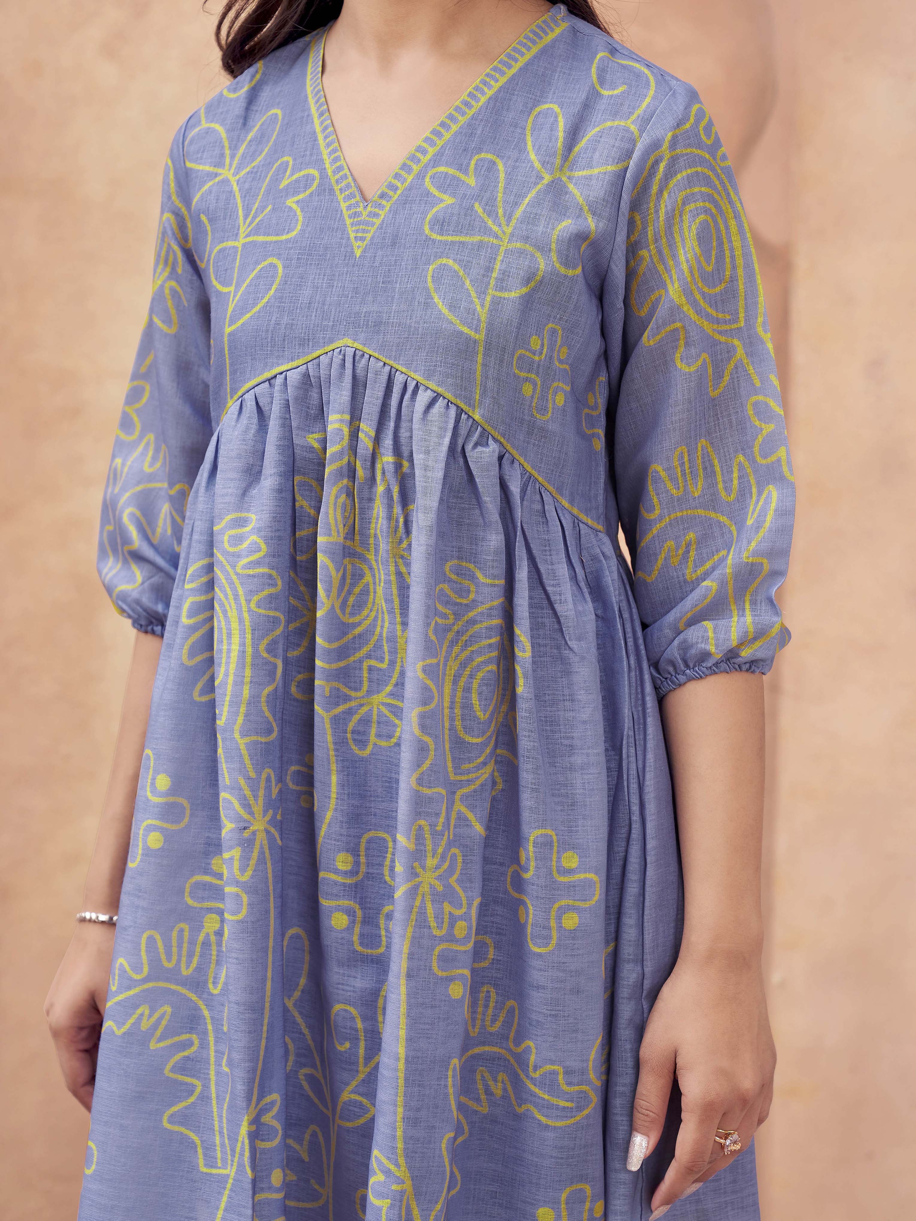 Lavnder color cotton blend printed with alia cut  tunic & trouser co-ord set