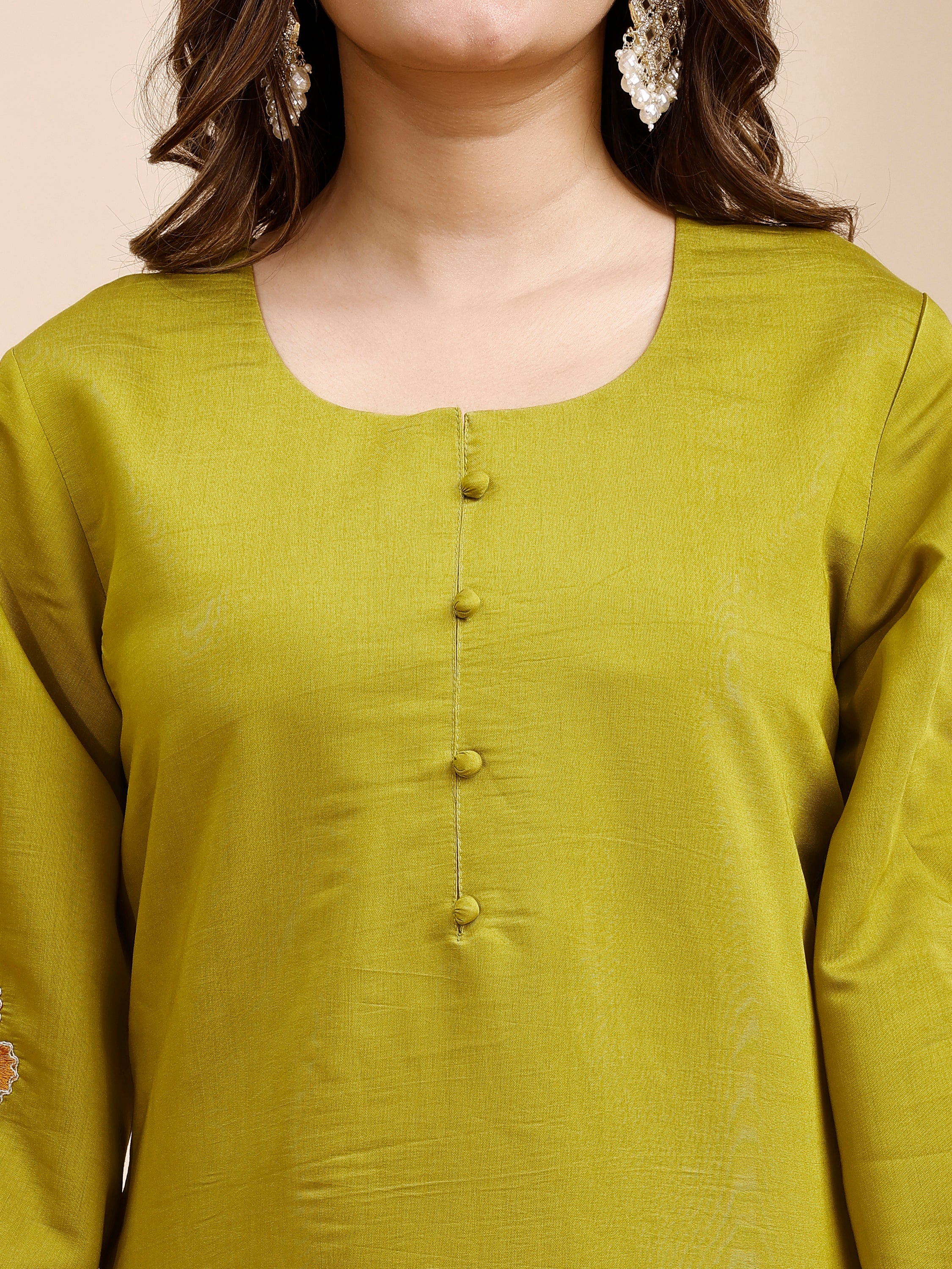 Tikhi Imli Green color silk blend with multi thread embroidered tunic and trouser Co-ord Set
