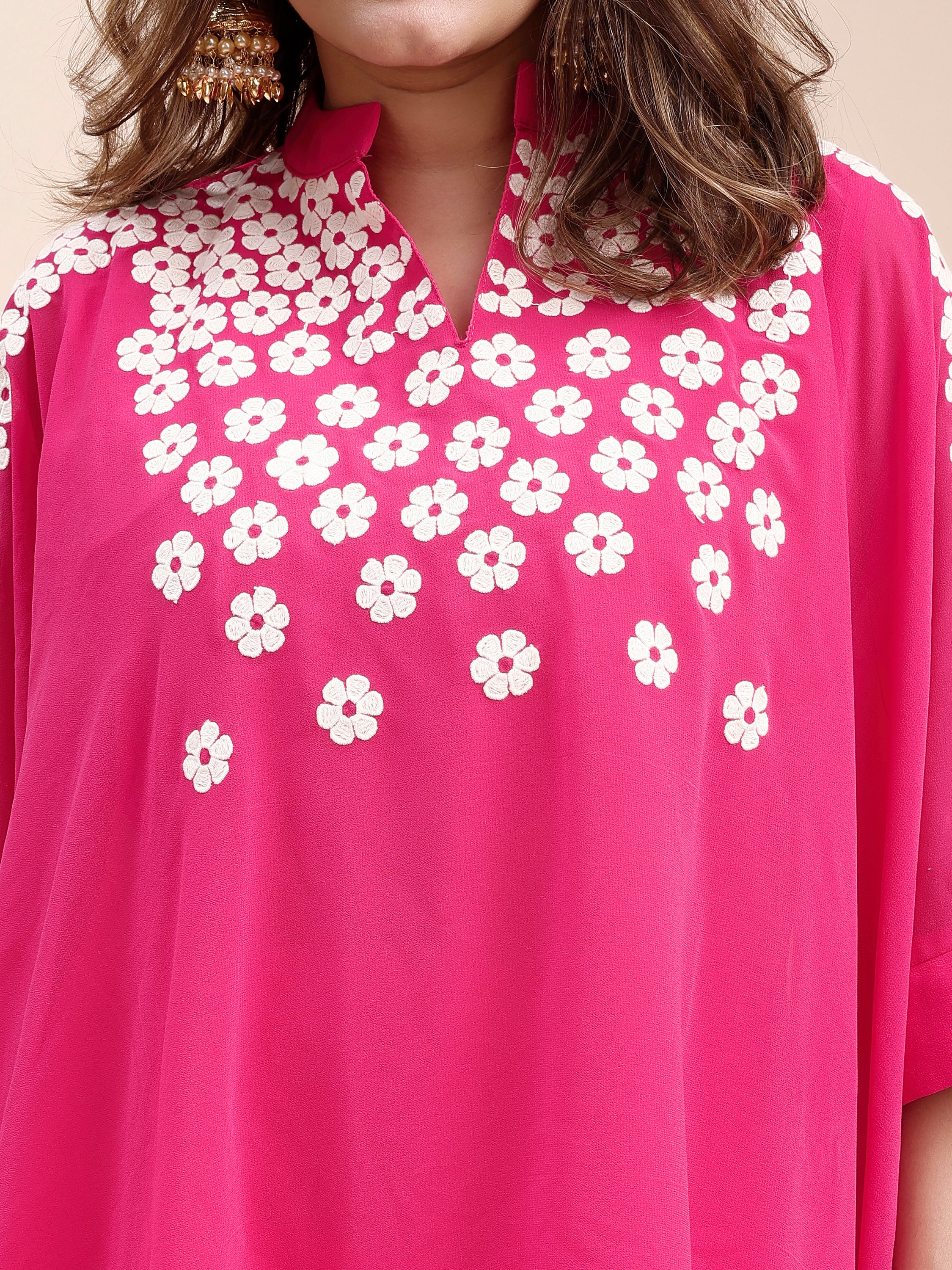 Tikhi Imli Magenta Pink colour georgette kaftan with white thread embroidered Co-ord Set