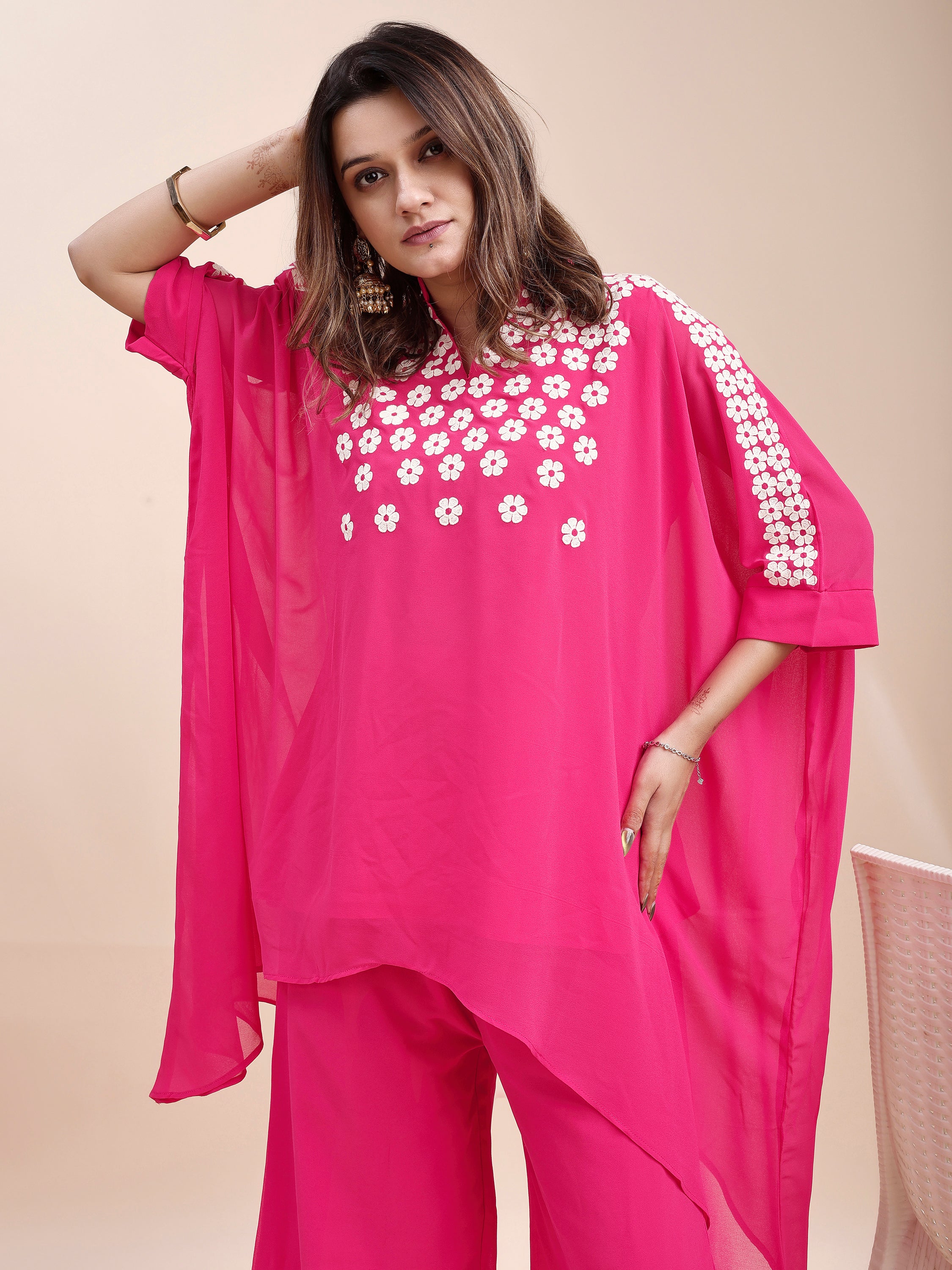Tikhi Imli Magenta Pink colour georgette kaftan with white thread embroidered Co-ord Set