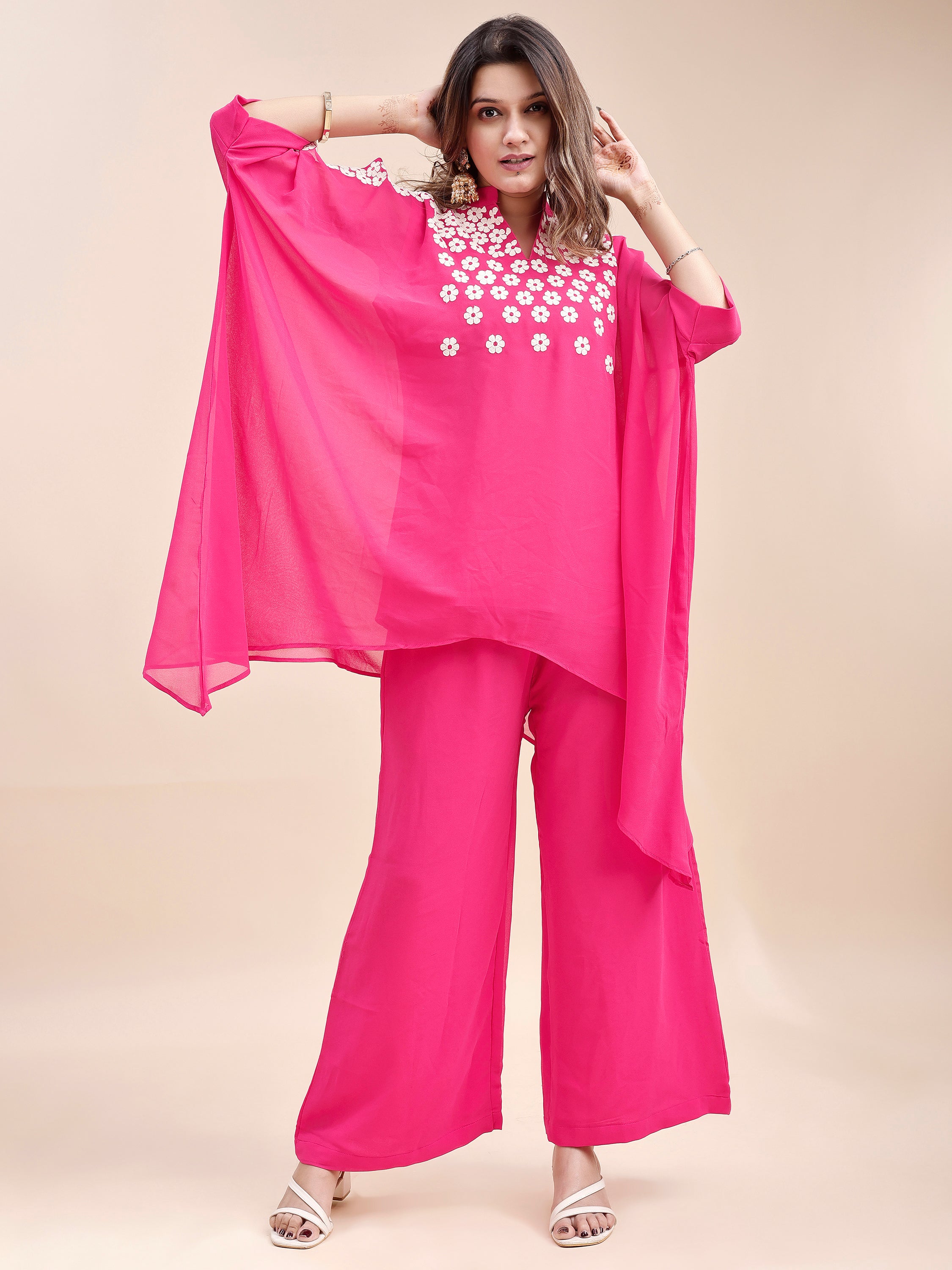 Tikhi Imli Magenta Pink colour georgette kaftan with white thread embroidered Co-ord Set