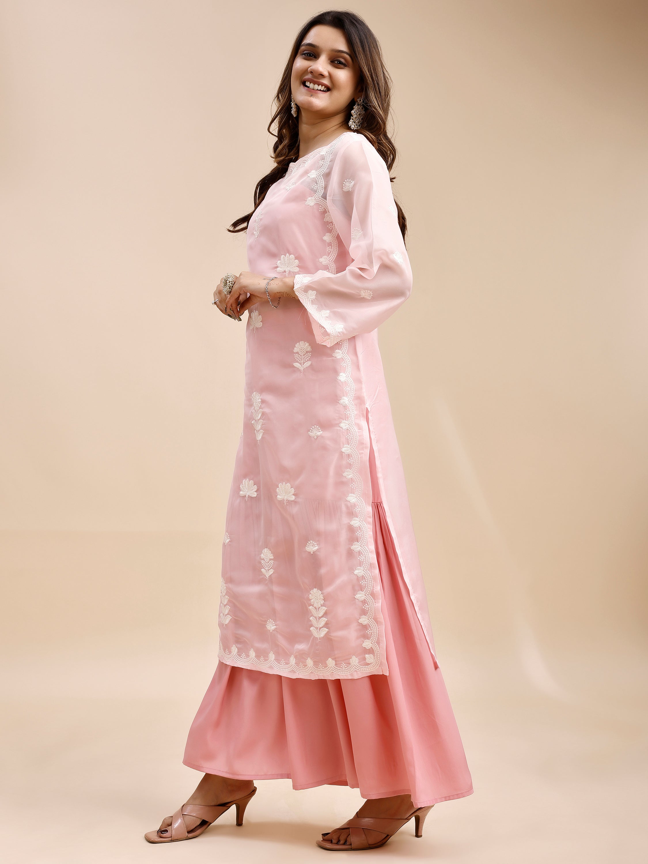 Tikhi Imli Pink color silk blend with thread work embroidered three pcs Co-ord Set