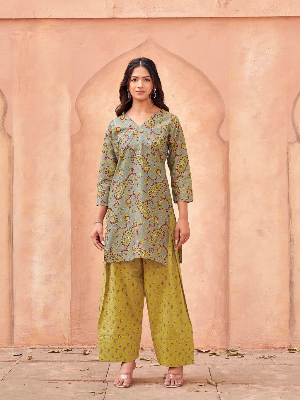 Gray color pure cotton with jal printed tunic & printed farsi salwar co-ord set