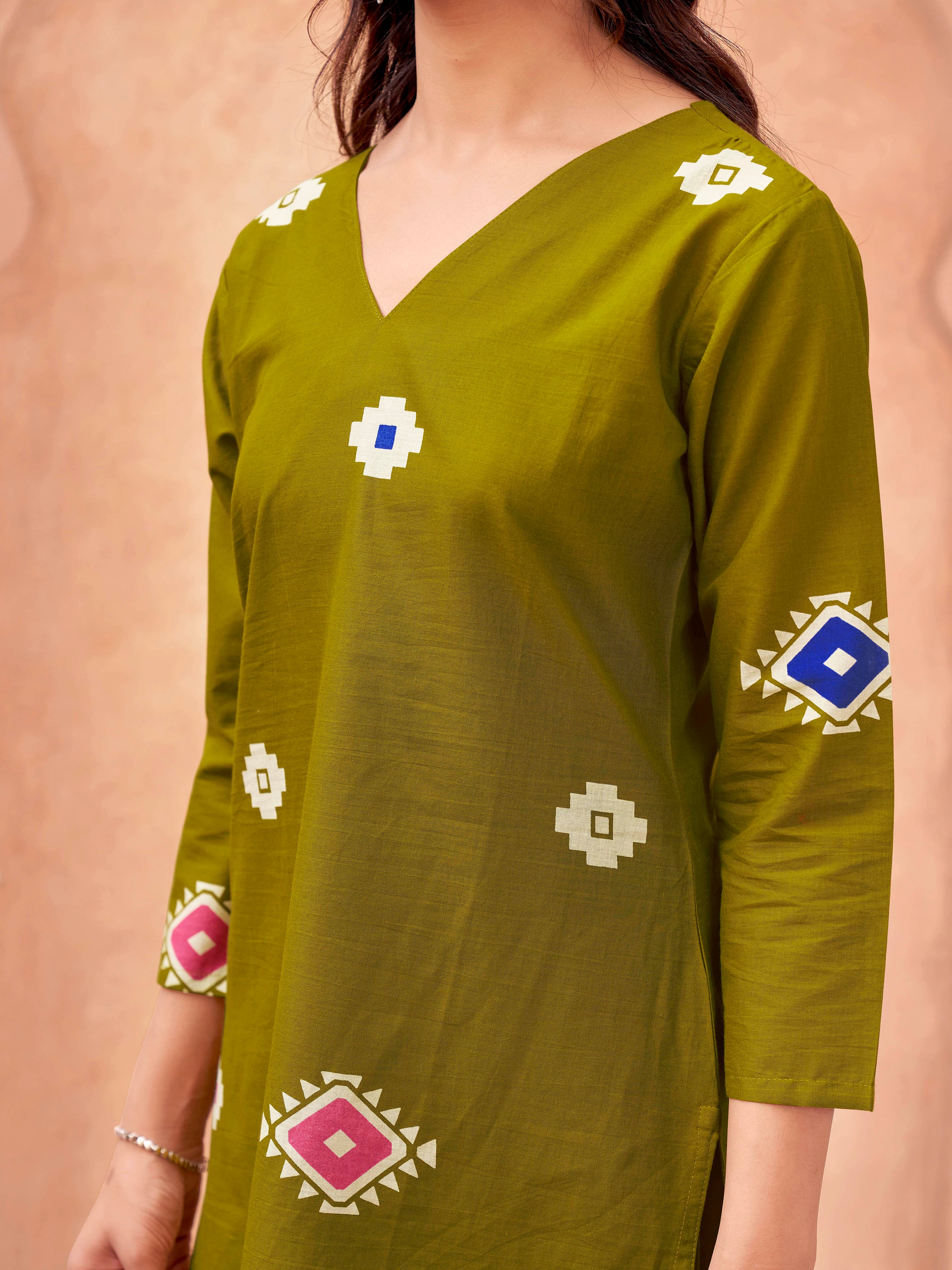 Olive green color pure cotton with printed tunic & solid farsi salwar co-ord set