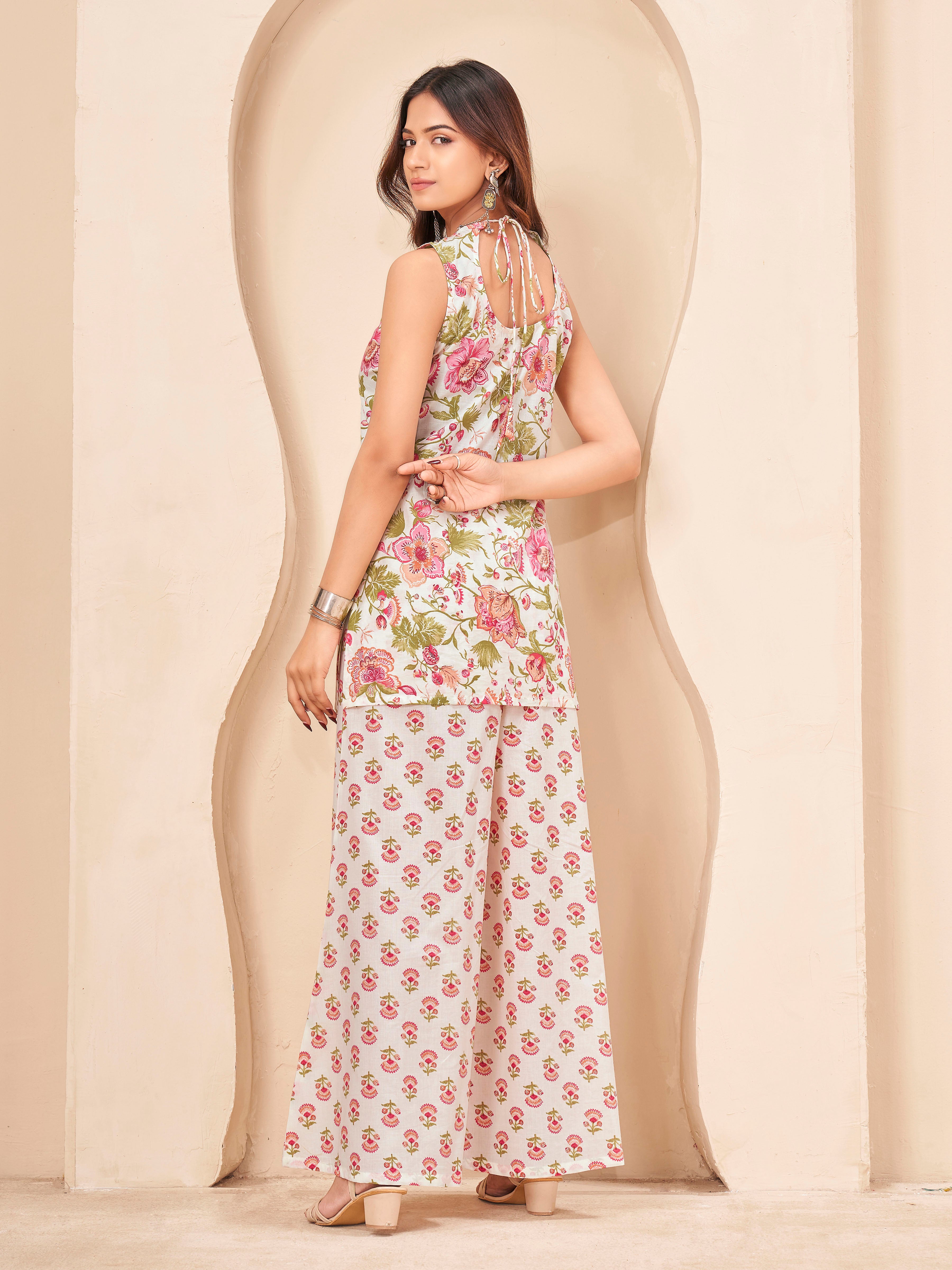 Sleeveless off white color jaipuri printed incut Style Kurti with Plazzo & Back Dori cordset