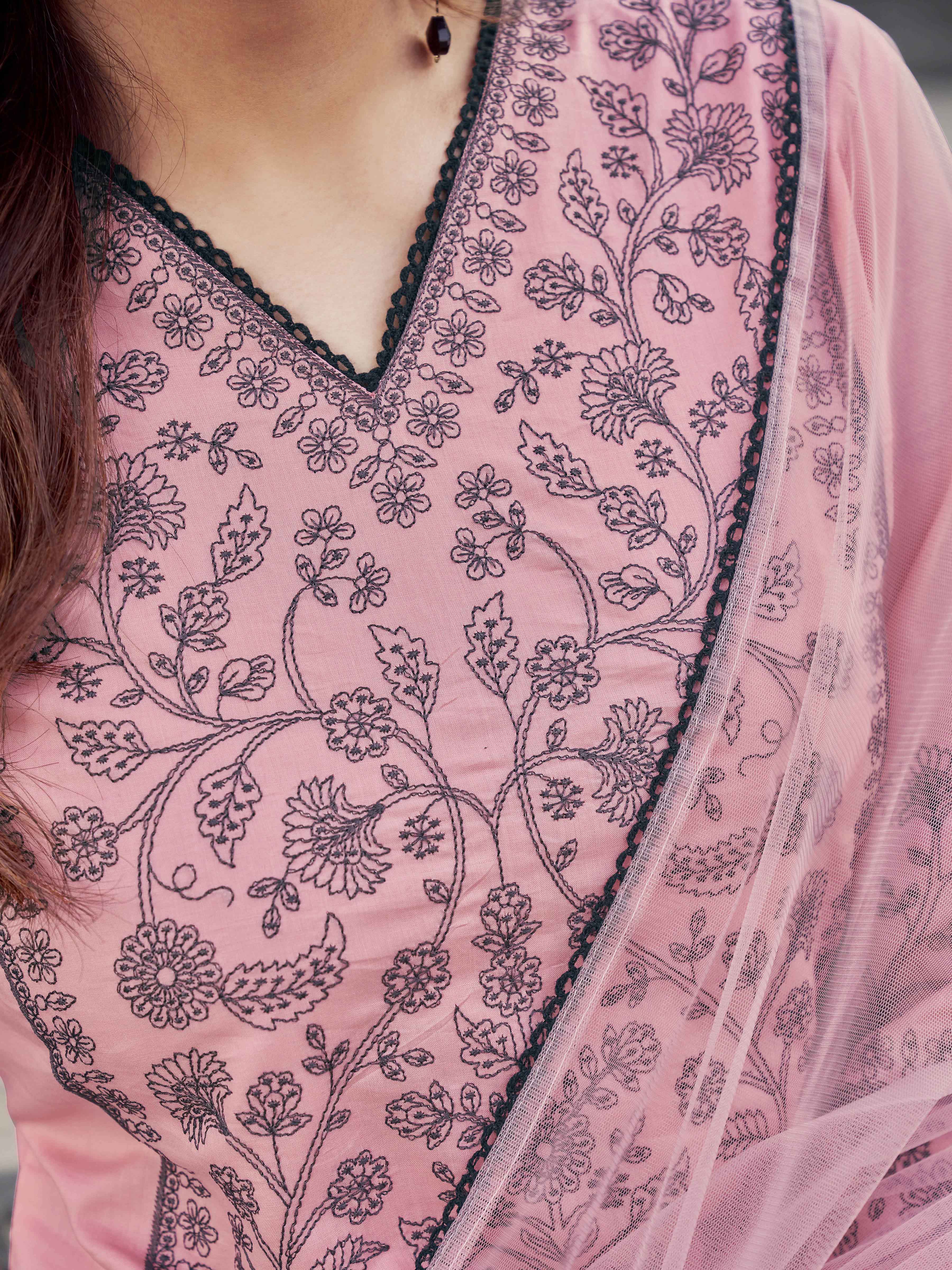 Baby Pink Cotton With All Over Thread Work Kurta Set