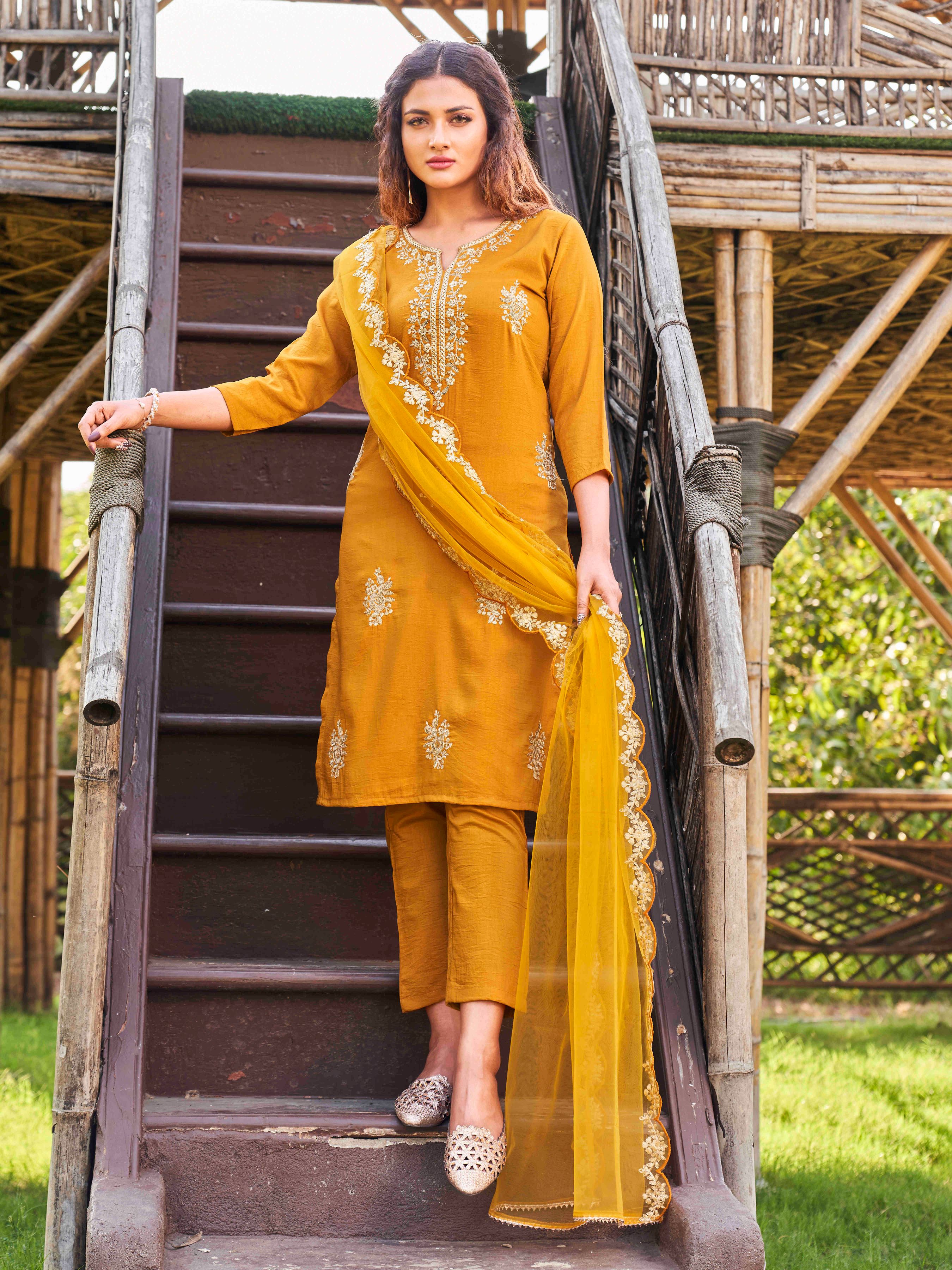 Embroidered Notched Neck Thread Work Kurta With Trousers & Dupatta