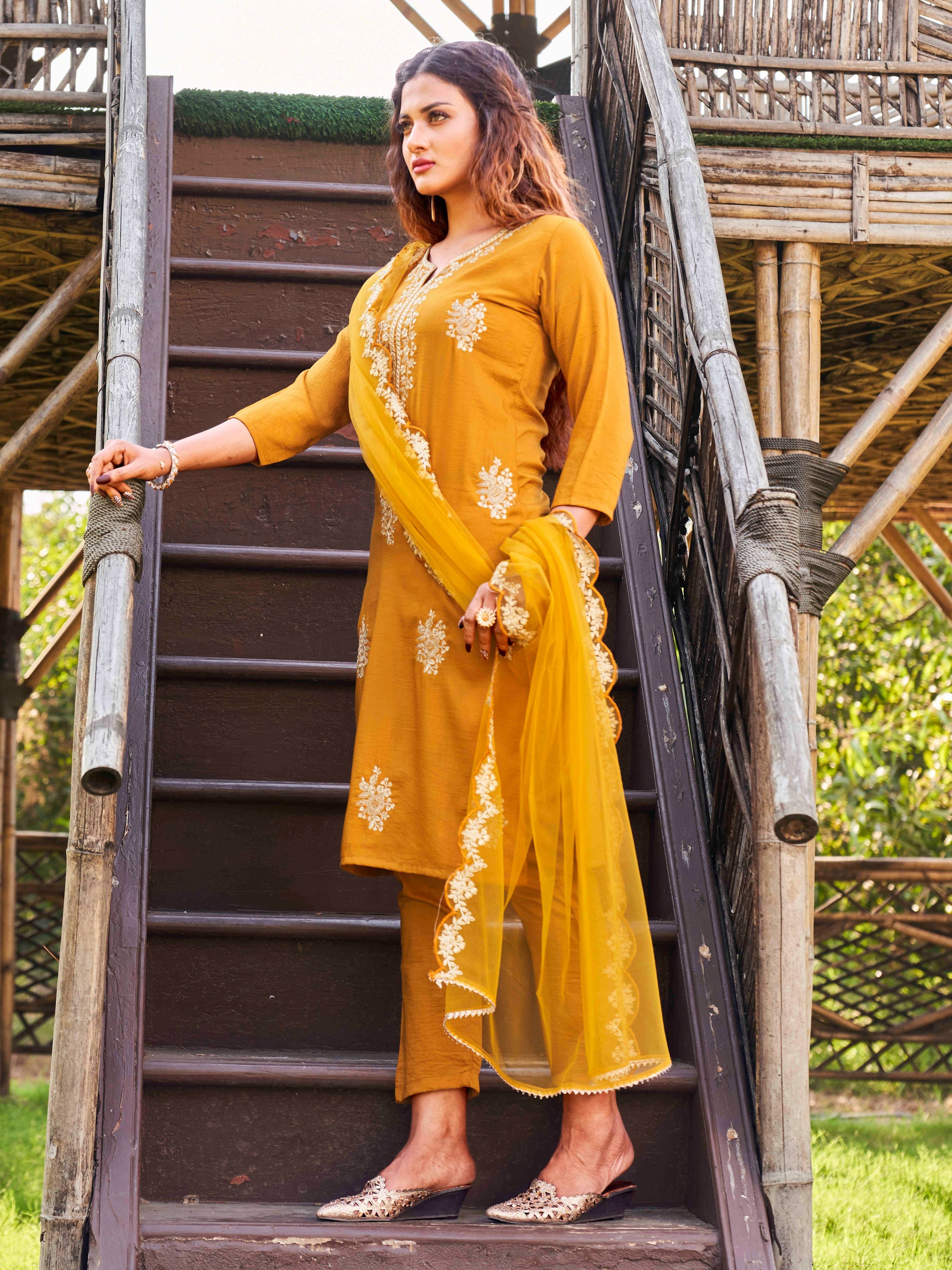 Embroidered Notched Neck Thread Work Kurta With Trousers & Dupatta