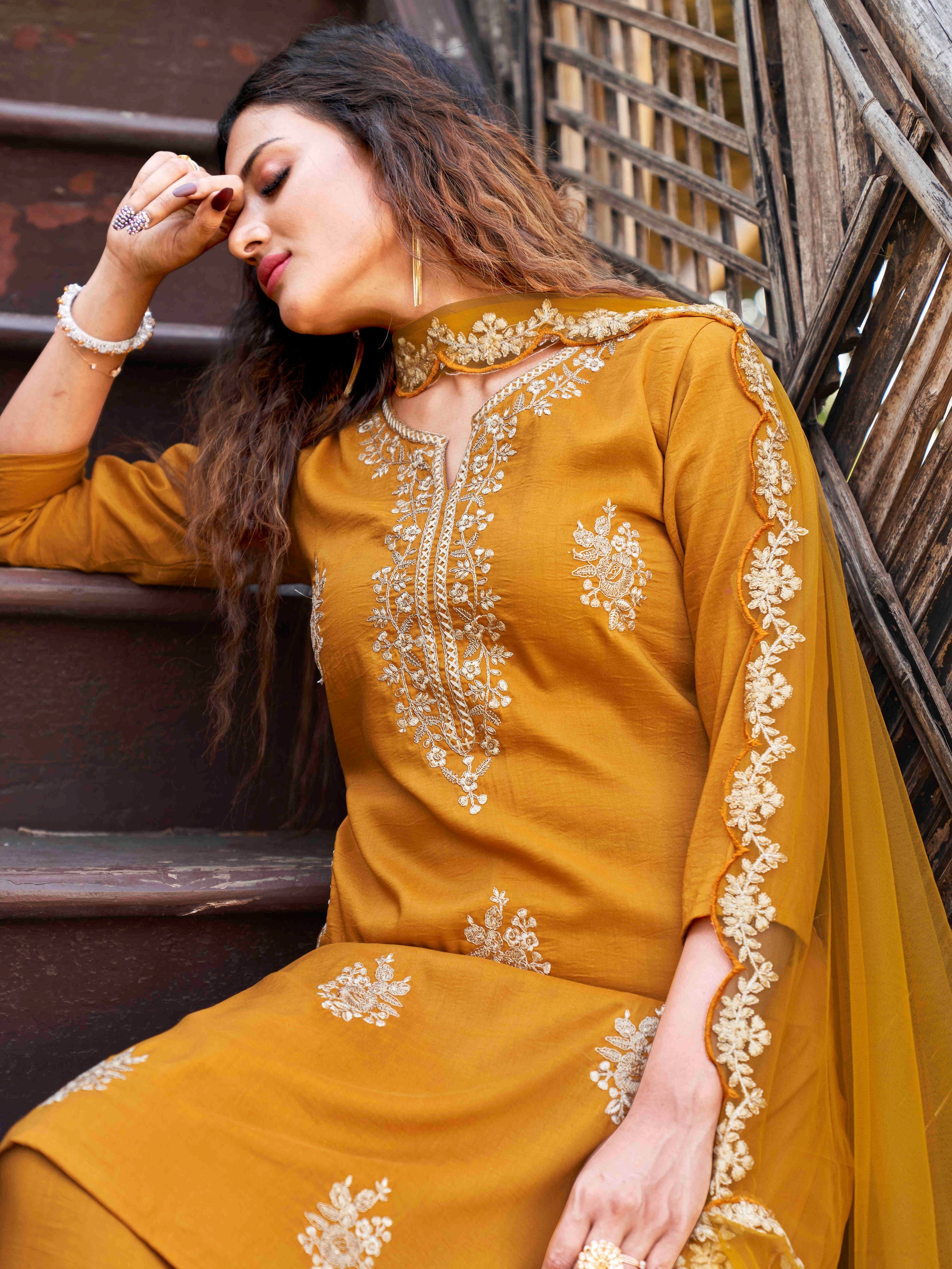 Embroidered Notched Neck Thread Work Kurta With Trousers & Dupatta