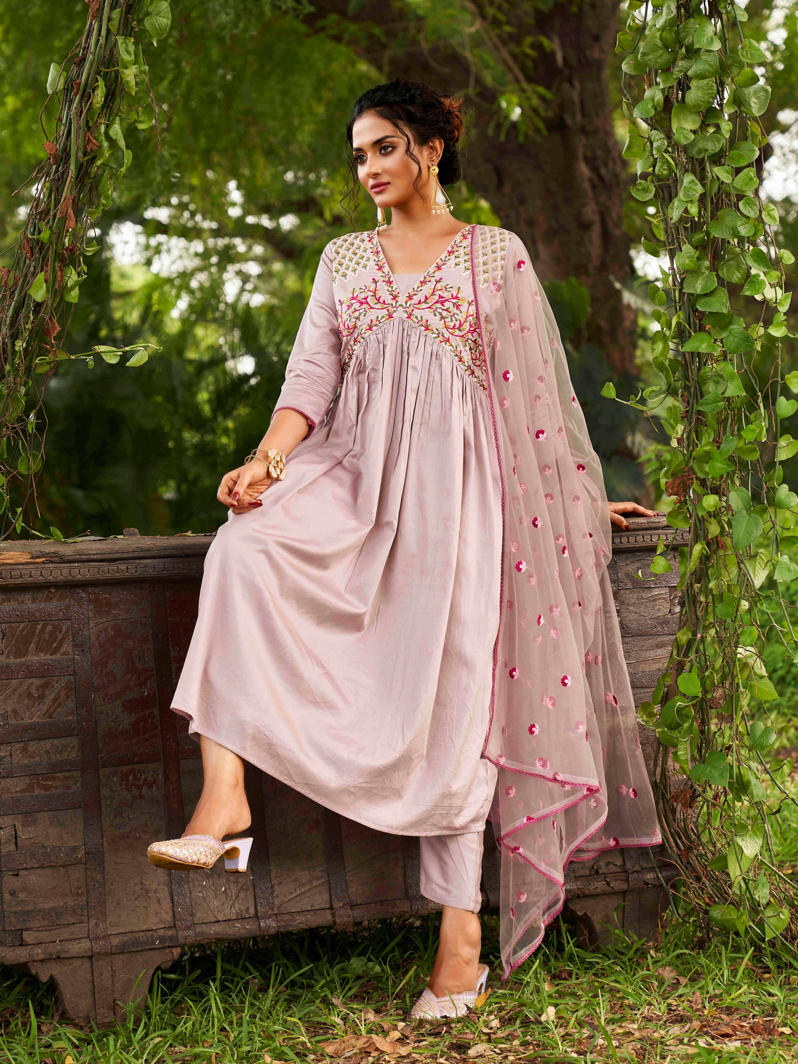 Floral Yoke Design Pleated Thread Work Kurta With Trousers & Dupatta