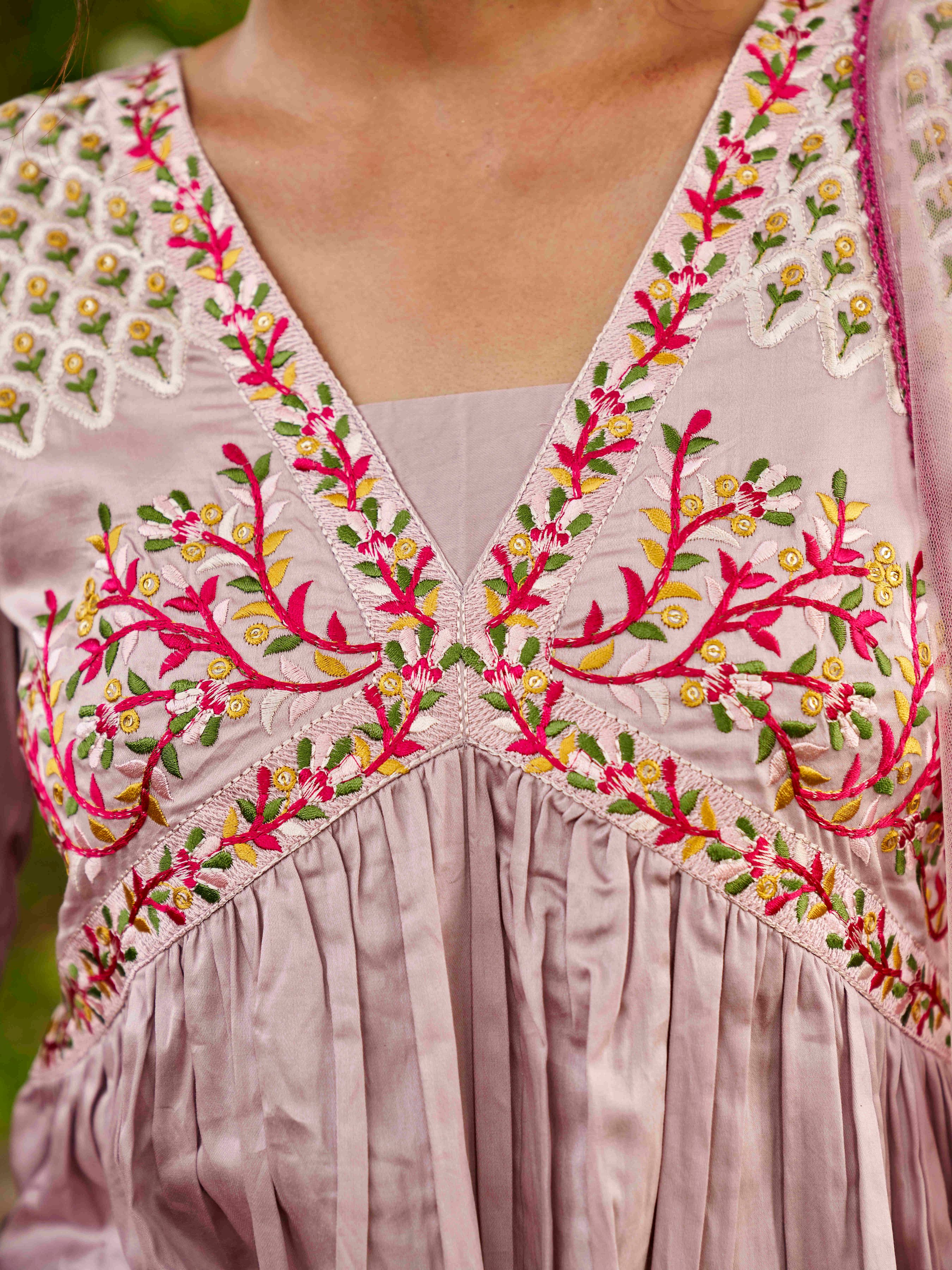 Floral Yoke Design Pleated Thread Work Kurta With Trousers & Dupatta