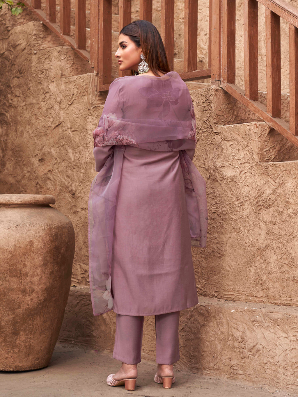Mauve Color Silk Blend With Printed Dupatta & Light Shade Embroidery Kurta Set