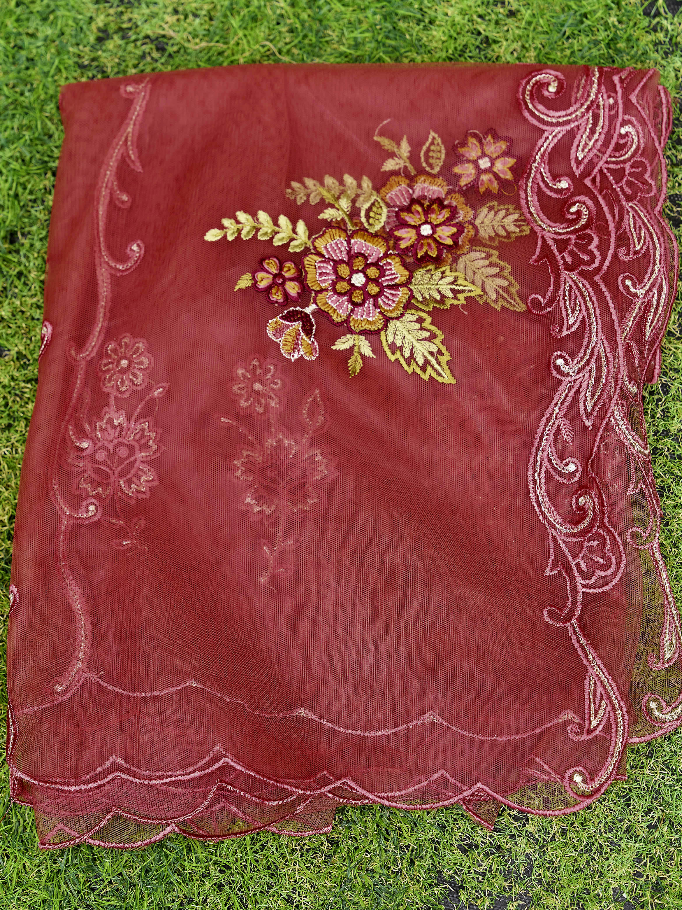 Peach color silk blend with thread thread embroidered kurta & trouser with dupatta set