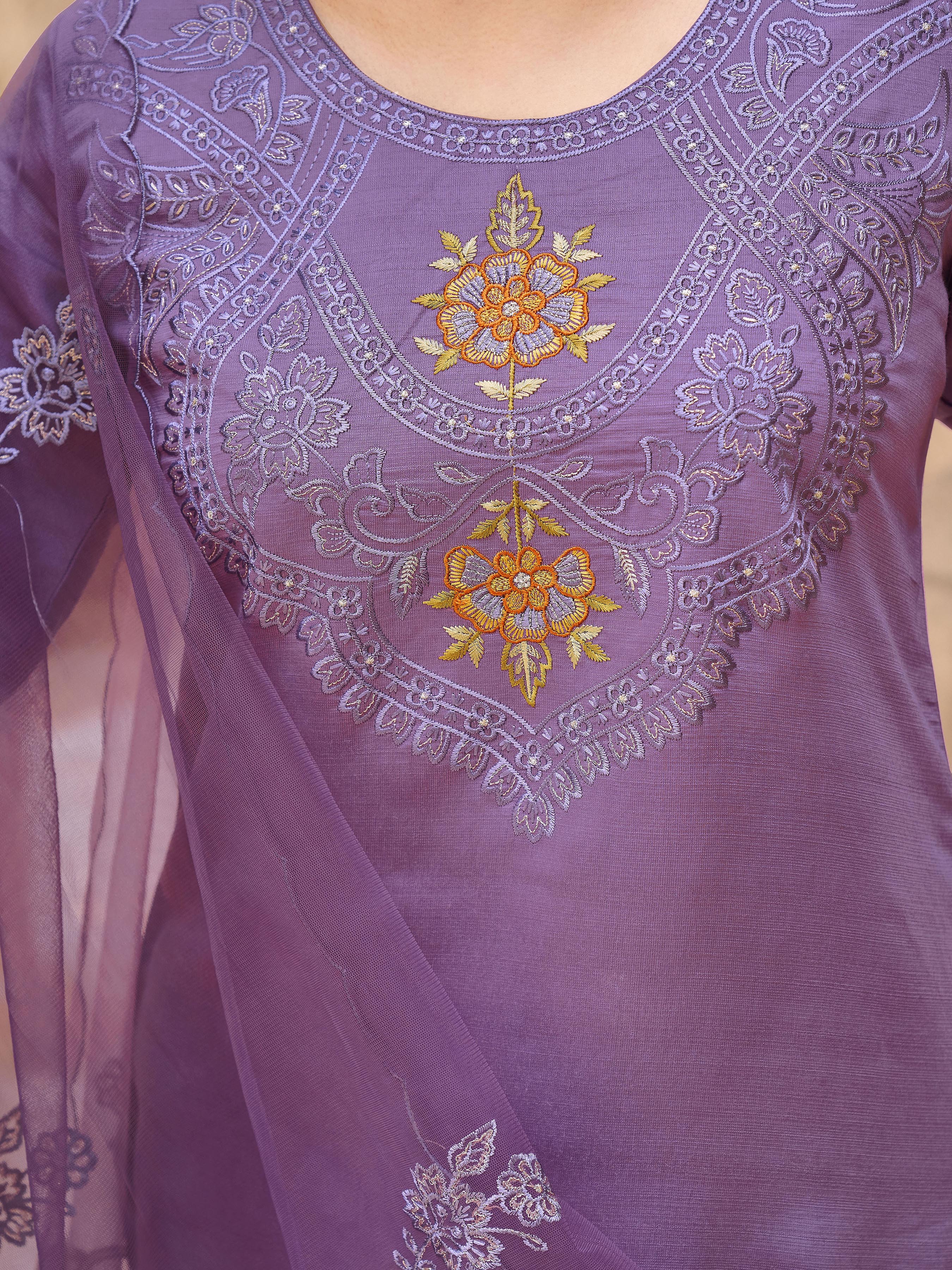 Lavender color silk blend with thread thread embroidered kurta & trouser with dupatta set