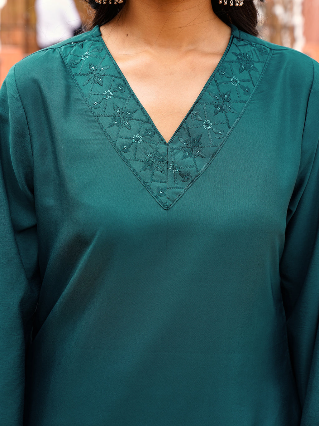Green color Crepe thread with sequence embroidered kurta & farsi bottom with dupatta set