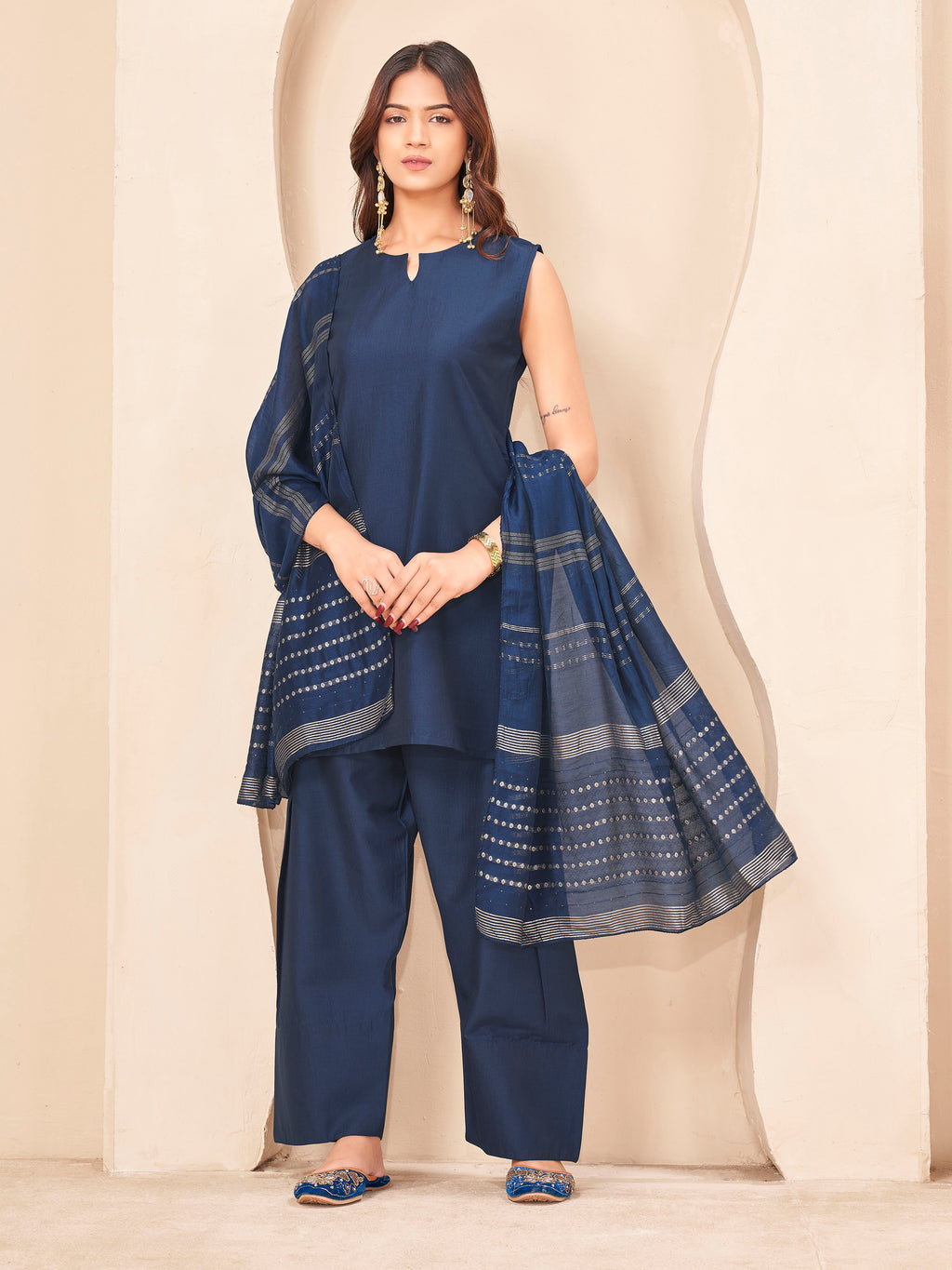 Navy blue color silk blendwith solid kurta & farsi salwar with brocade dupatta set