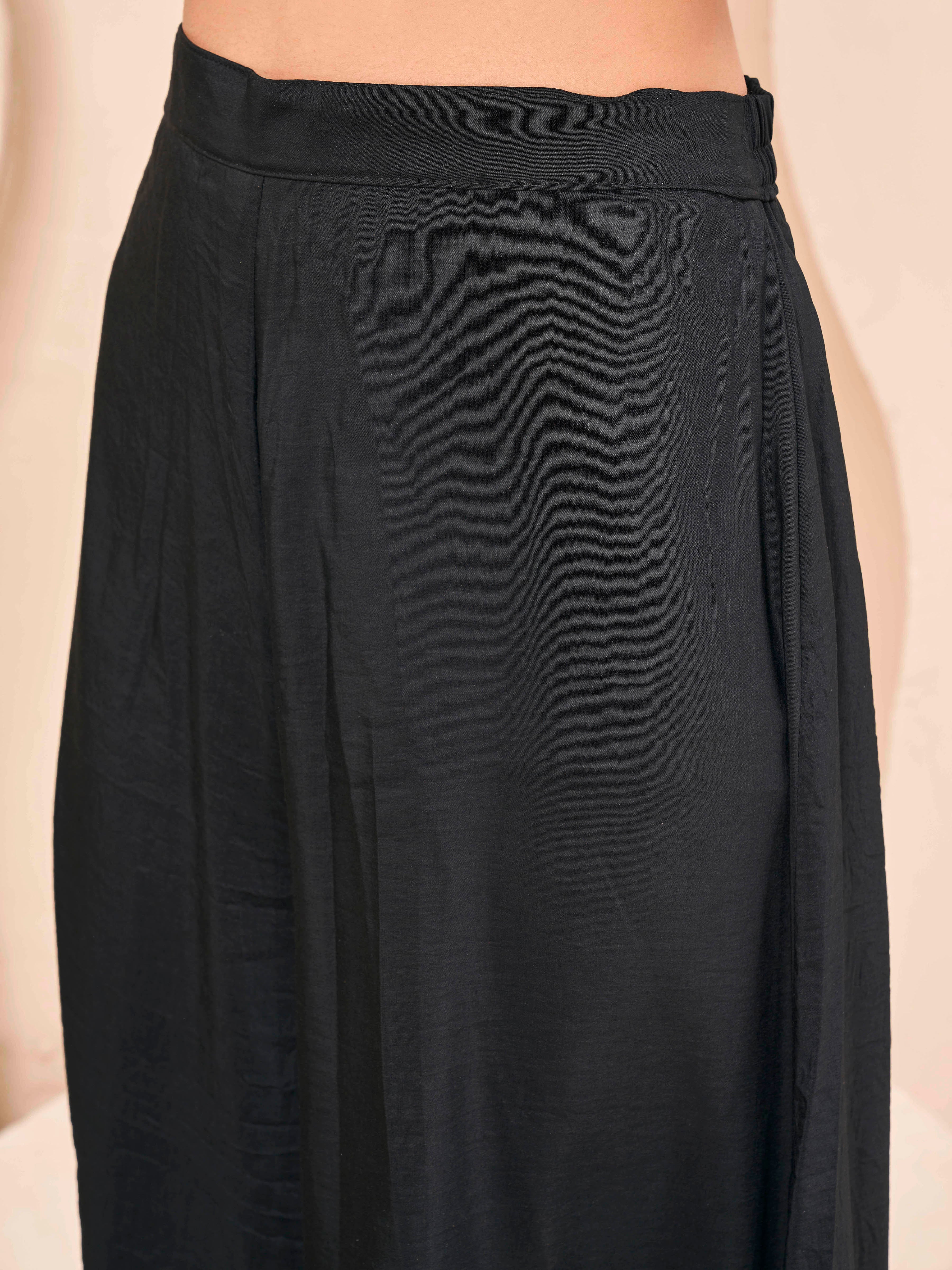 Black color silk blend solid kurta & a-line plazzo with printed dupatta set