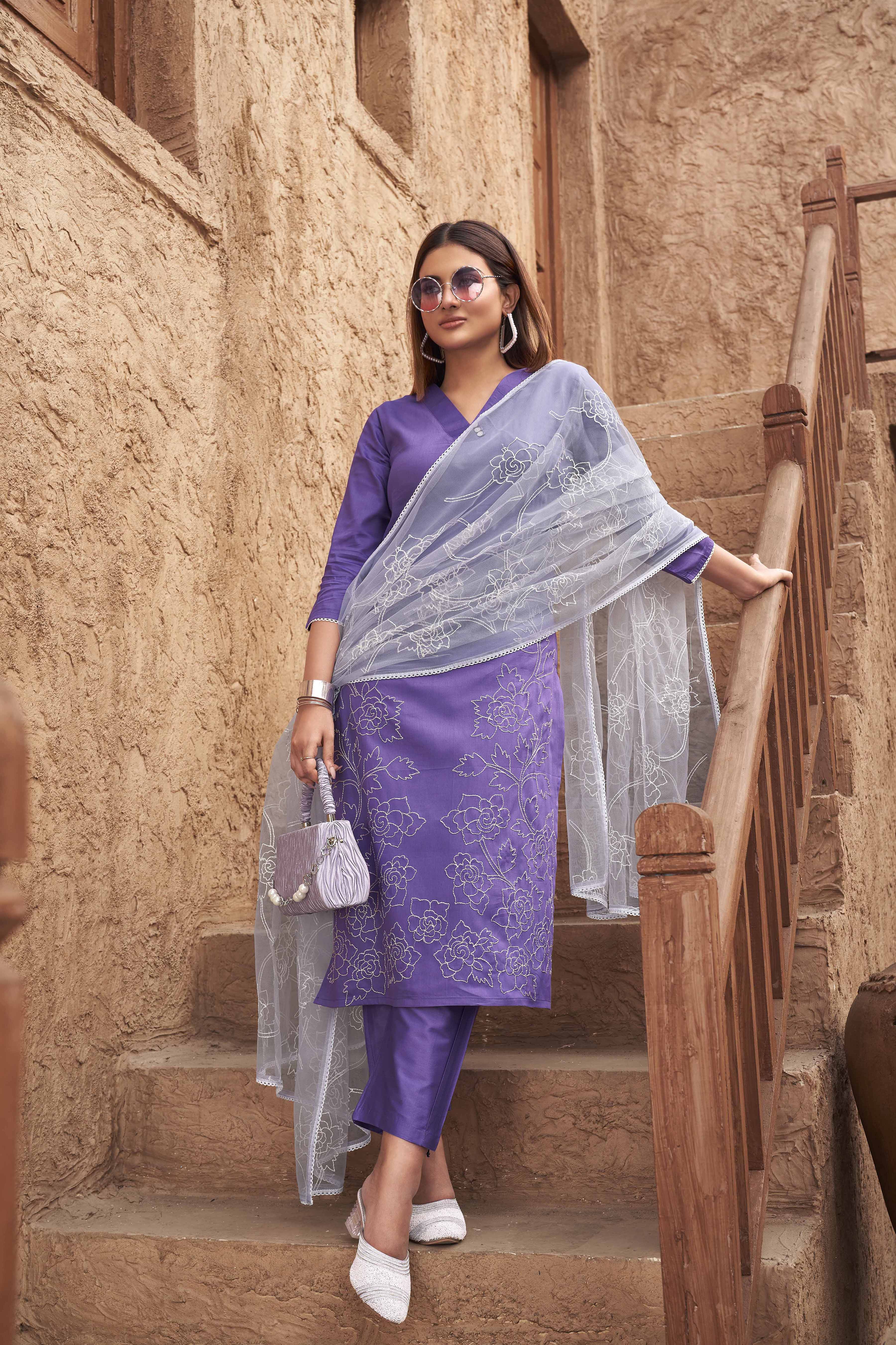 Lilac Color Pure Cotton With Heavy Dupatta & White Thread Embroidery Kurta Set