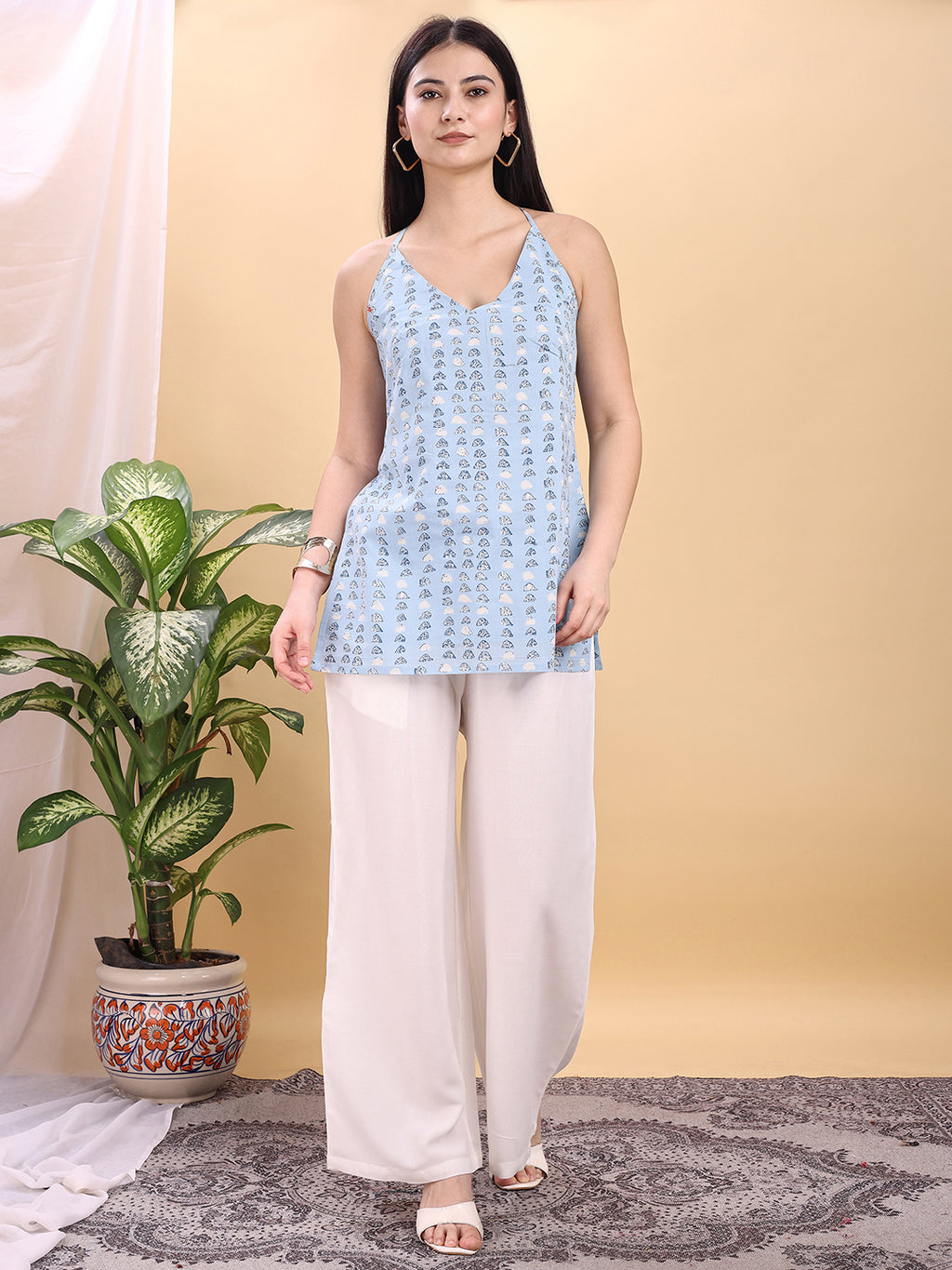 Off white color rayon plazzo