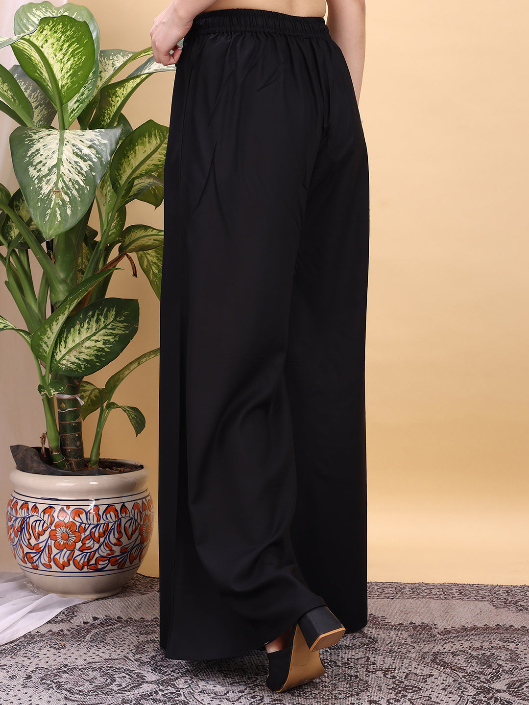 Black color rayon umbrella plazzo
