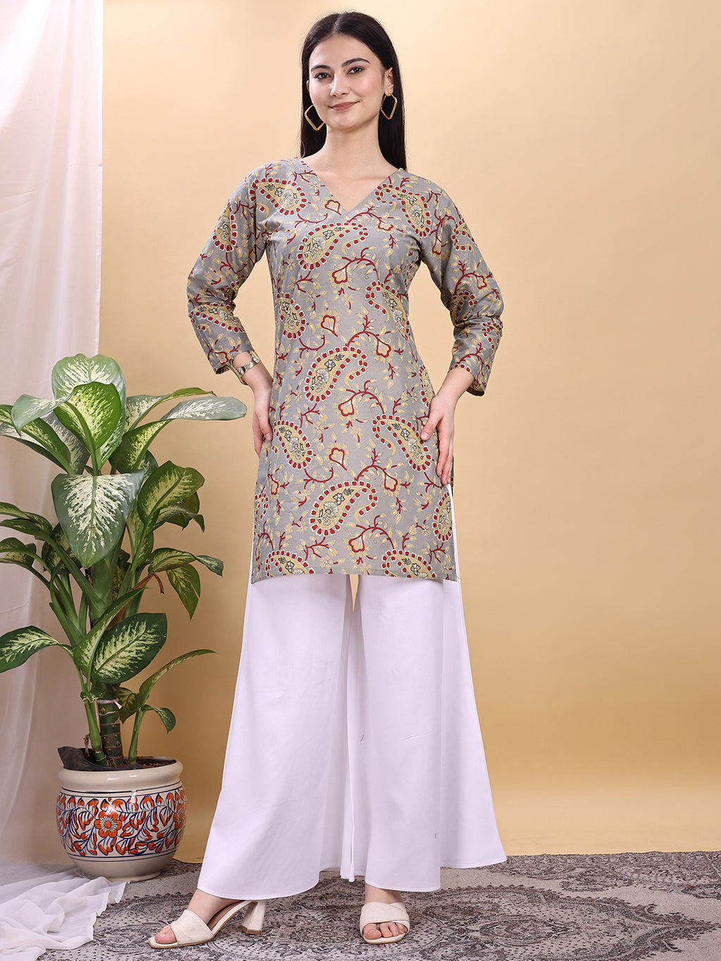 White color rayon umbrella plazzo