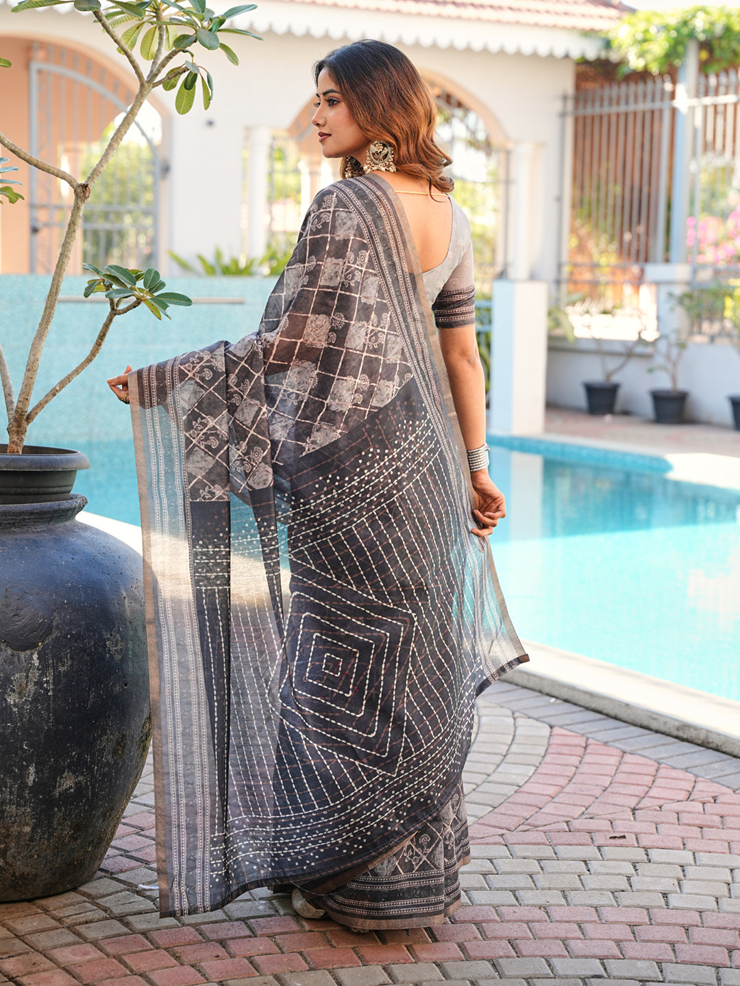 Ready to wear grey colored batik print saree