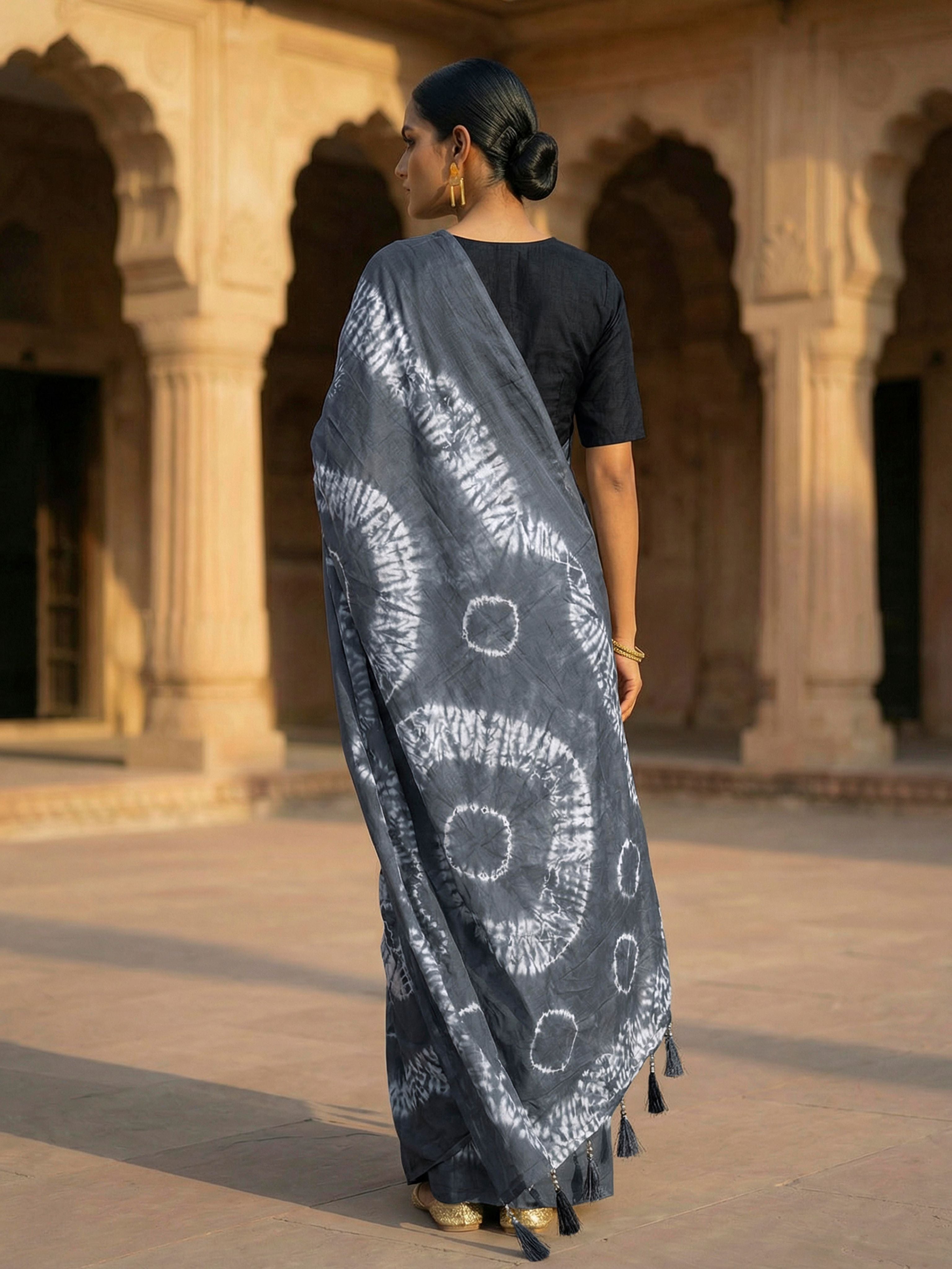 Easy to wear grey colored shibori print pure jaipuri cotton saree
