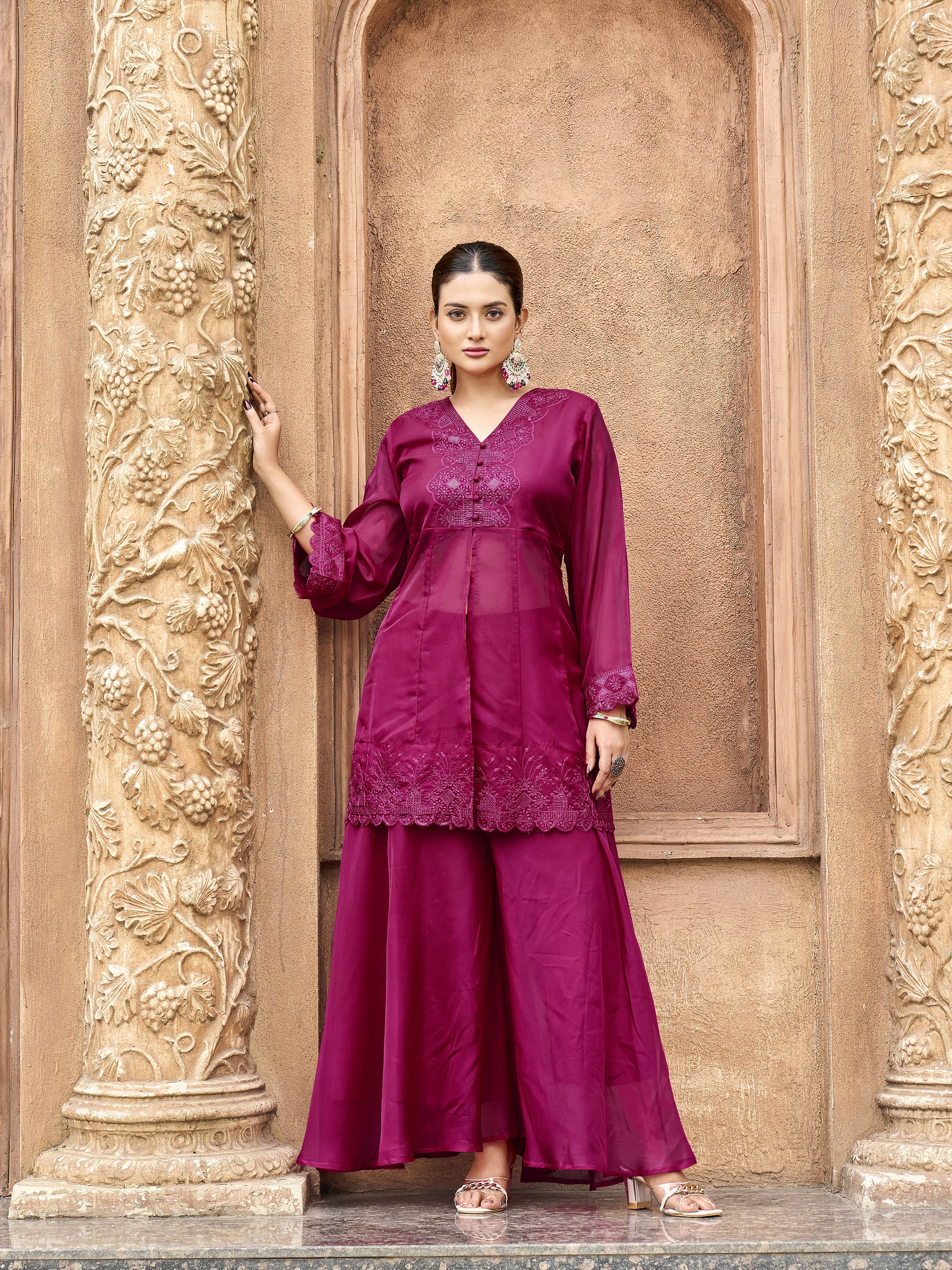 Pink color organza sequinns and thread embroidered Co-ords Set