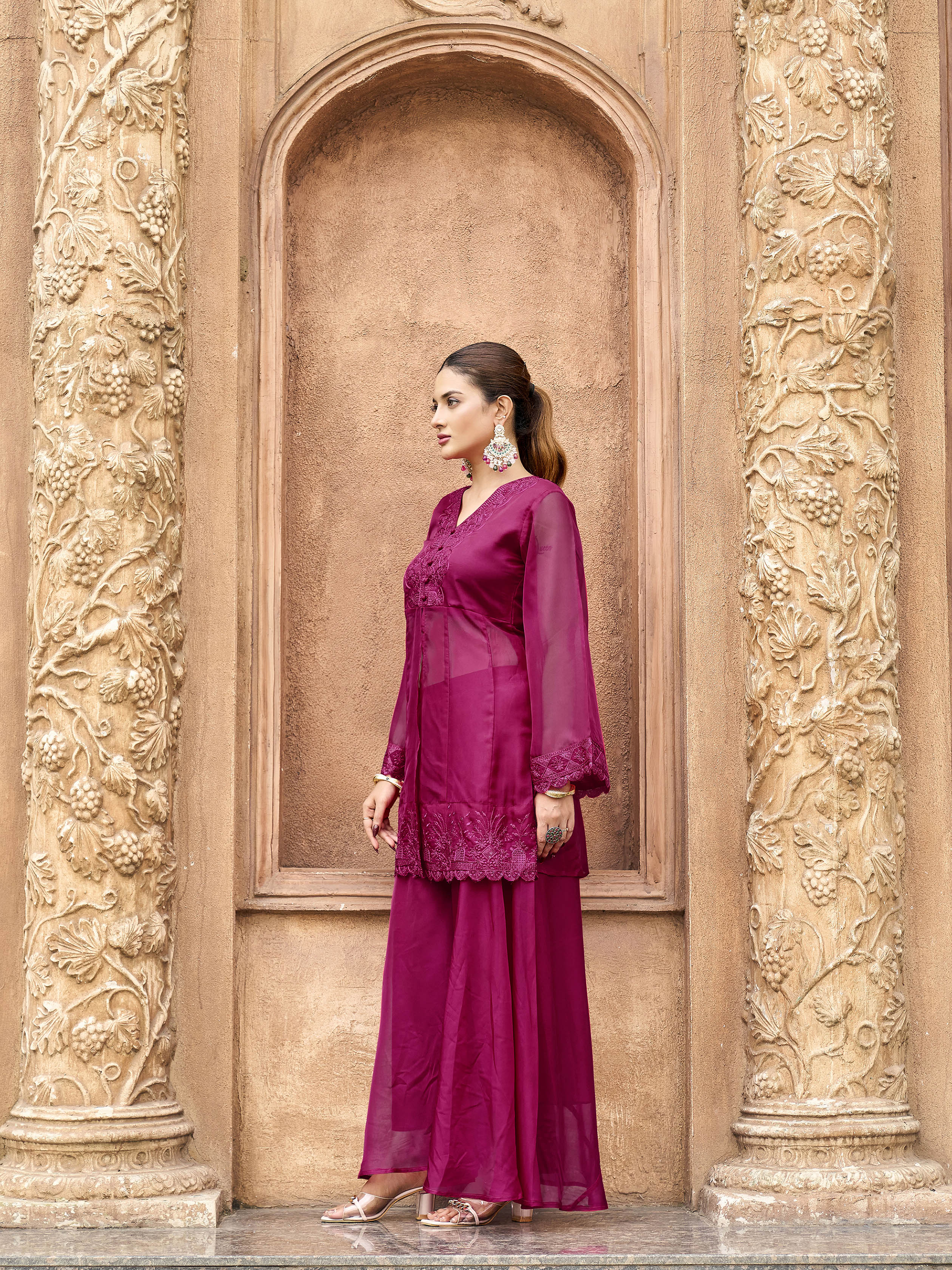 Pink color organza sequinns and thread embroidered Co-ords Set