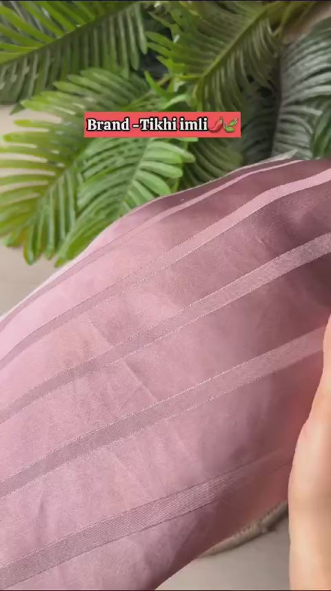 Striped Bollywood Polyester Saree  (Pink)